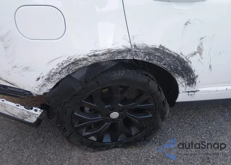 2022 Land Rover Range Rover z USA, uszkodzony, nr VIN SALGR2SU1NA463601